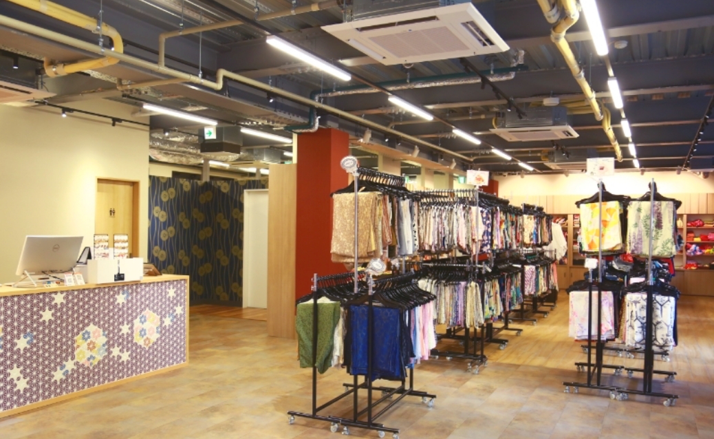 冈本和服租赁 岚山店