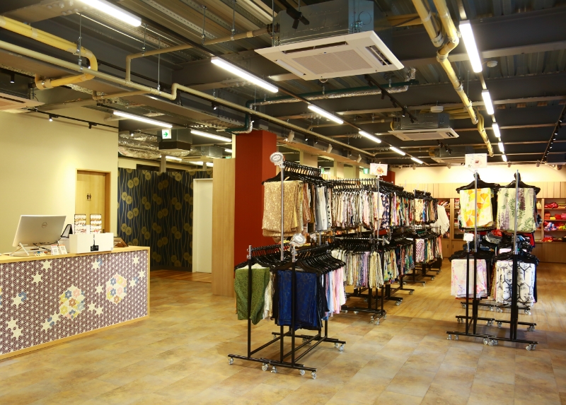 冈本和服租赁 岚山店